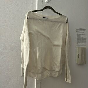 White ribbed cotton sweater with shoulder cut outs